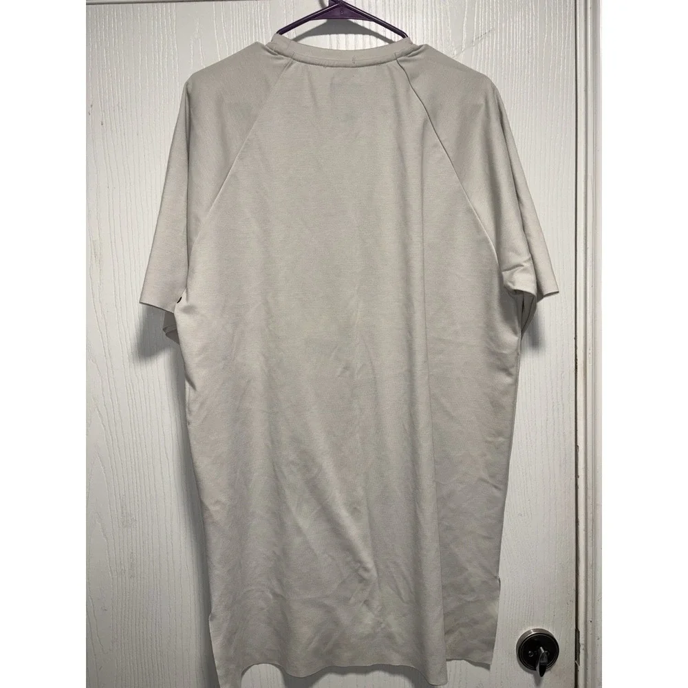 Jordan Tech Shirt Men's XL White‎ Jumpman Short Sleeve Off White